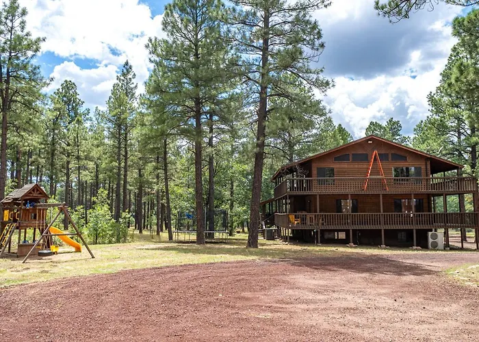 The Large Cabin, 17 Acres, Playground, Forest Access * Pinedale