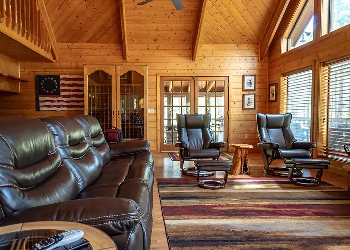 The Large Cabin, 17 Acres, Playground, Forest Access Holiday home Pinedale