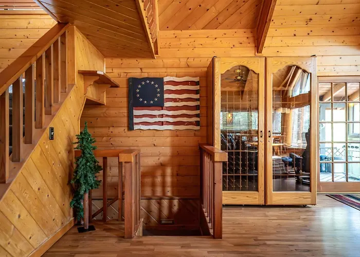 The Large Cabin, 17 Acres, Playground, Forest Access Pinedale