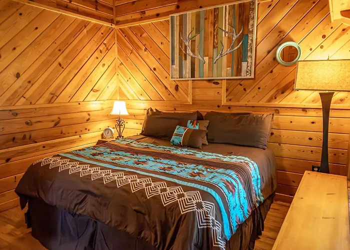 The Large Cabin, 17 Acres, Playground, Forest Access Holiday home Pinedale